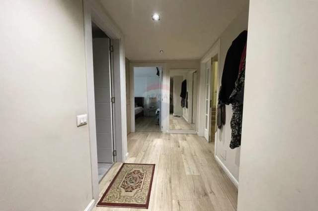 Tirane, shitet apartament duplex 3+1+A+BLK Kati 1, 160 m² 160.000 Euro (Rr. Kavajes)
