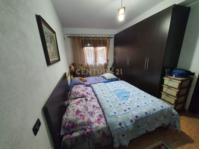 Tirane, shitet apartament 3+1 Kati 0, 115 m² 75.000 Euro (Astir, Tirane)