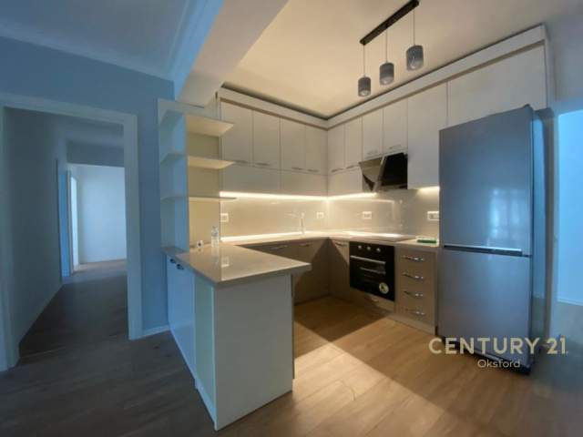 Tirane, SHITET SUPER APARTAMENT 2+1+2 PRANE VENECIAS, Kati 3, 137 m² 280.000 Euro