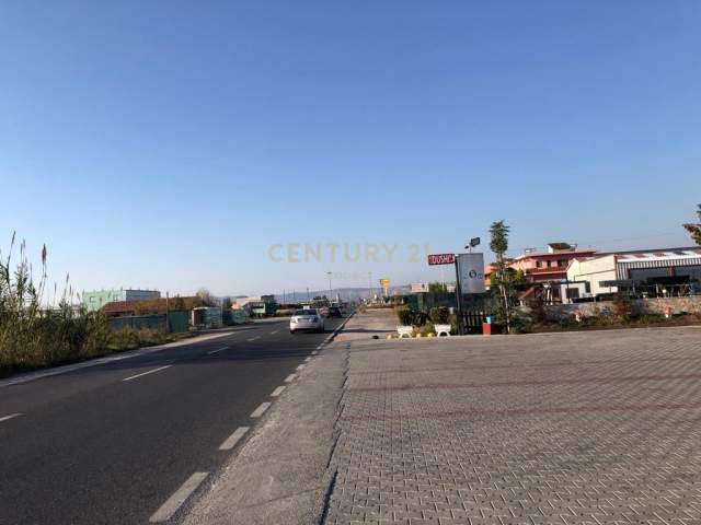 Lezhe, shes bar-resorant Kati 0, 25.000 m² 500.000 Euro (Autostrada Lac-Lezhe Lezhë, Albania)