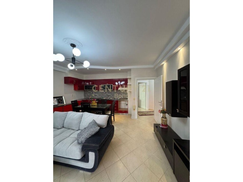 Tirane, shitet apartament 2+1+Ballkon , 108 m² 127.000 € (ne zonen e Ali Demit, rruga Idriz Dollaku)