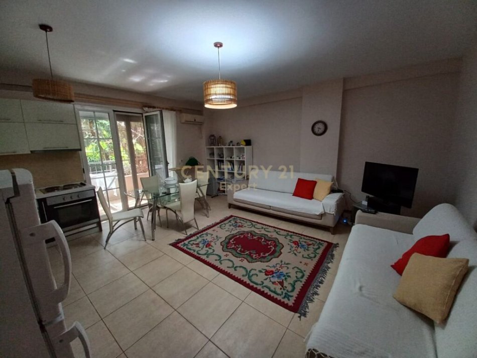 Tirane, shitet 1+1+Ballkon Kati 1, 83 m² 136.000 € (TE KODRA E DIELLIT)