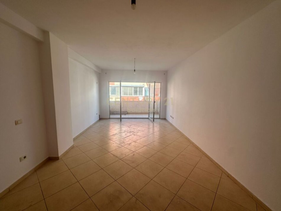 Tirane, shitet apartament 1+1+Ballkon Kati 6, 74 m² 88.000 € (SHITET APARTAMENT 1+1 NE ASTIR, Prane Bar Oslo)