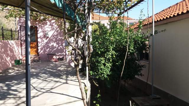 Elbasan, shitet shtepi 250 m² 6.000.000 Leke