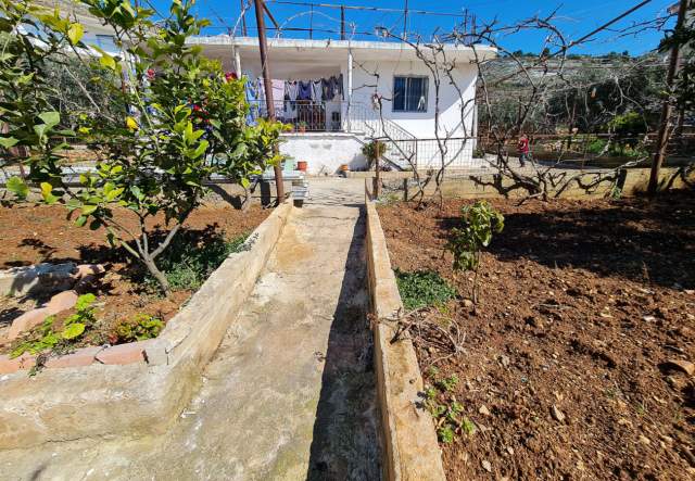 Sarande, shitet shtepi 1.348 m² 650.000 Euro