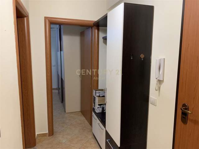 Tirane, shes apartament 2+1+BLK Kati 3, 90 m² 155.000 Euro (Prane maternitetit te ri)