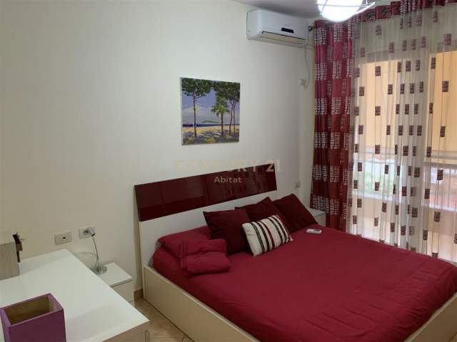 Tirane, shes apartament 2+1+BLK Kati 3, 90 m² 155.000 Euro (Prane maternitetit te ri)