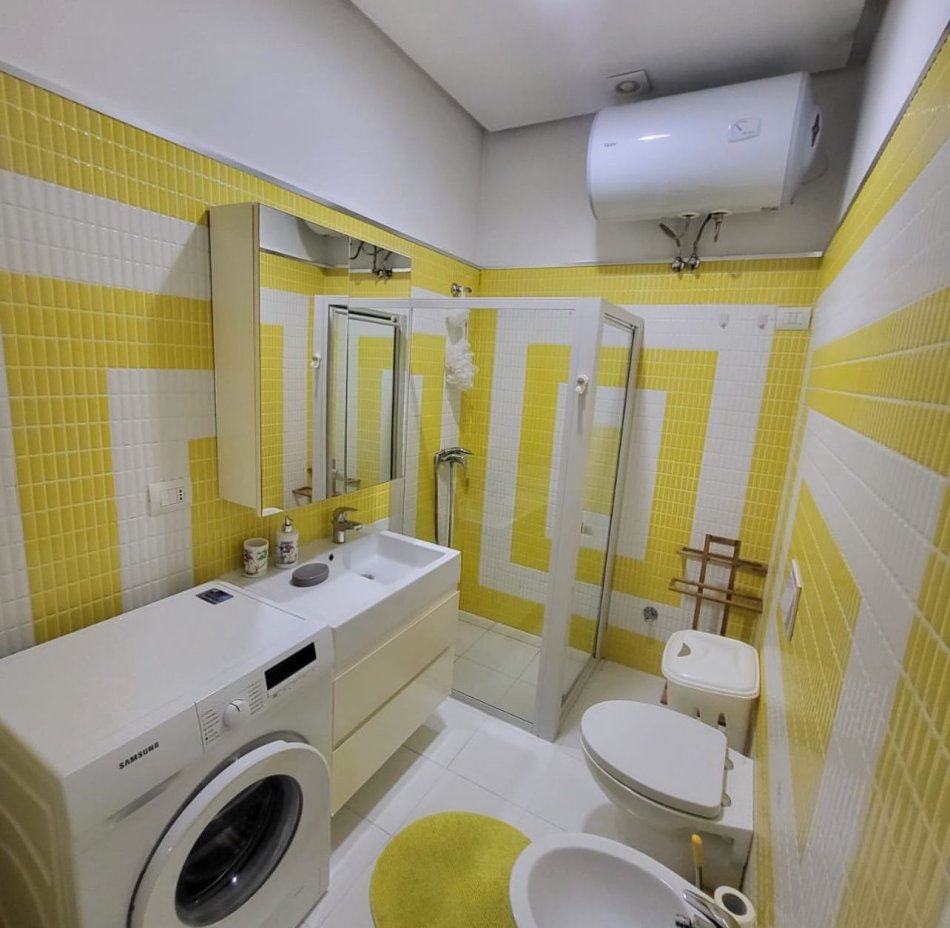 Tirane, jepet me qera apartament 2+1 Kati 2, 80 m² 750 € (Rruga Sulejman Delvina)