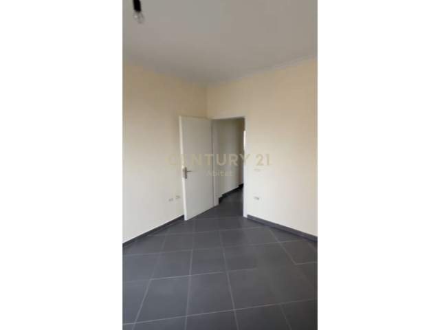 Tirane, shes apartament 2+1+BLK Kati 1, 101 m² 85.000  (Fresku)