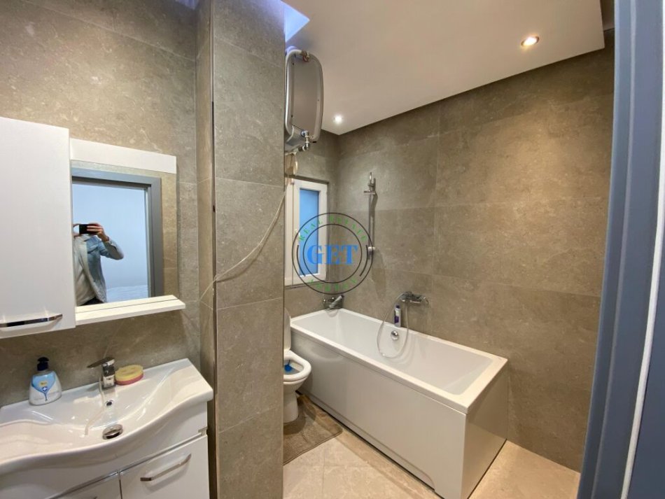 Durres, shitet shtepi 3+1 , 295 m² 220.000 € (UKD)