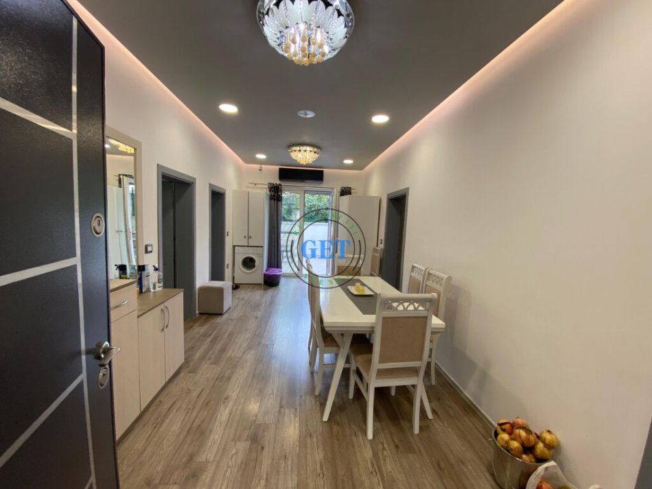 Durres, shitet shtepi 3+1 , 295 m² 220.000 € (UKD)