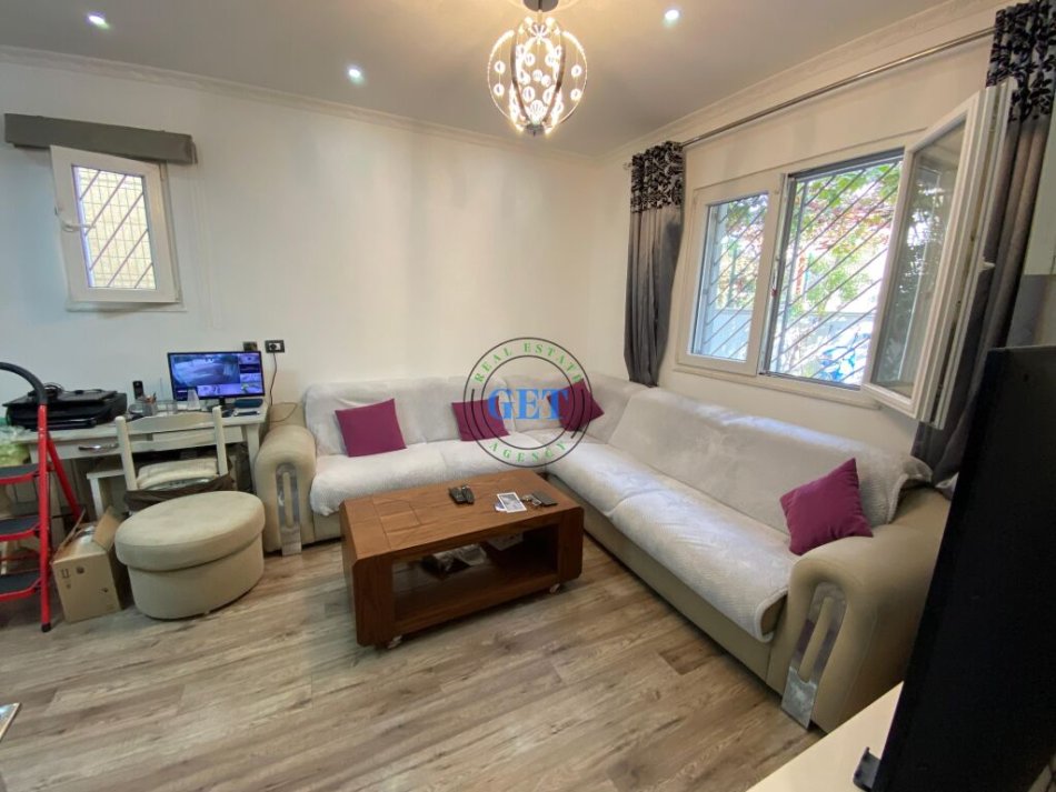 Durres, shitet shtepi 3+1 , 295 m² 220.000 € (UKD)