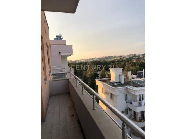 Shkembi Kavajes, Okazion shesim apartament 1+1 Kati 8, 70 m² 53.000 Euro (Shkembi i Kavajes)