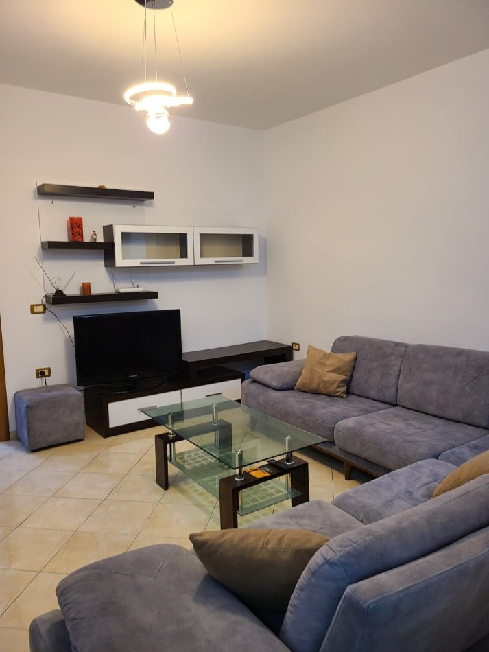 Tirane, shitet apartament 2+1 Kati 3, 105 m² 131.250 € (SHITET APARTAMENT 2+1+2 NE ASTIR!)