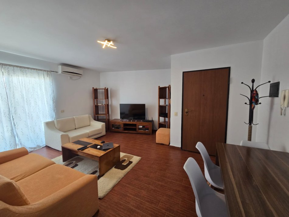 Tirane, jepet me qera apartament 2+1 Kati 7, 100 m² 600 € (Rruga Dhimiter Shuteriqi, Tirane)