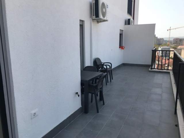 Tirane, jepet me qera apartament 1+1+BLK Kati 7, 70 m² 500 Euro (rruga Gjon Buzuku)
