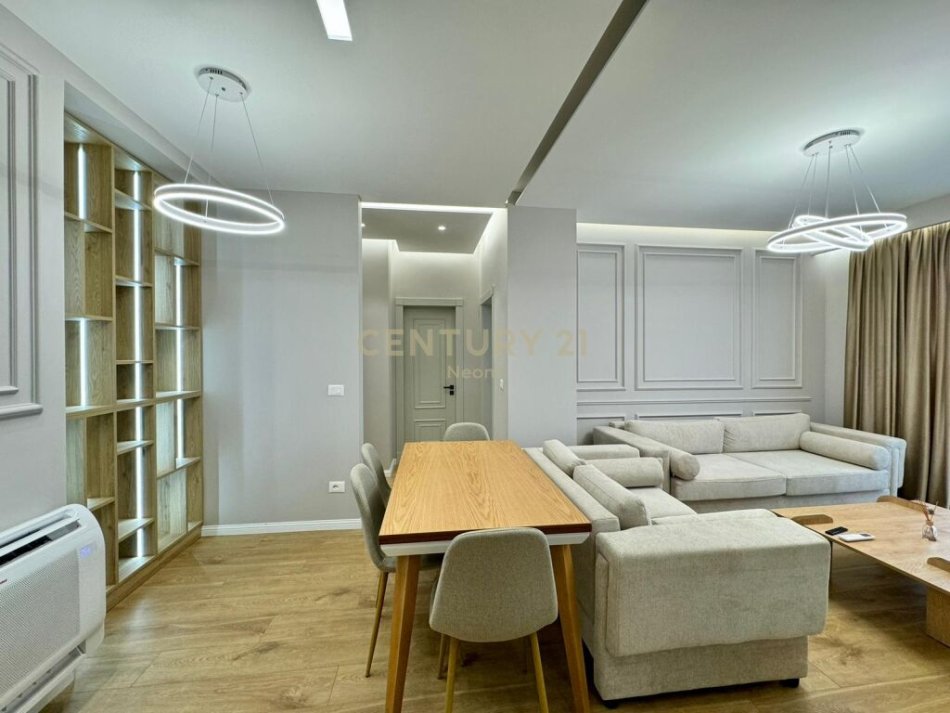 Tirane, shitet apartament 2+1+Aneks+Ballkon Kati 15, 125 m² 310.000 € (APARTAMENT MODERN 2+1 TEK TIRANA GARDEN BUILDING !)