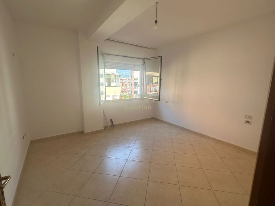 Tirane, shitet apartament 1+1+Ballkon Kati 6, 74 m² 88.000 € (SHITET APARTAMENT 1+1 NE ASTIR, Prane Bar Oslo)