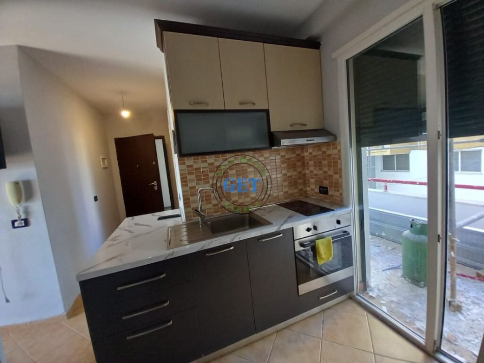 Durres, jepet me qera apartament 1+1 Kati 1, 52 m² 350 € (Plazh)
