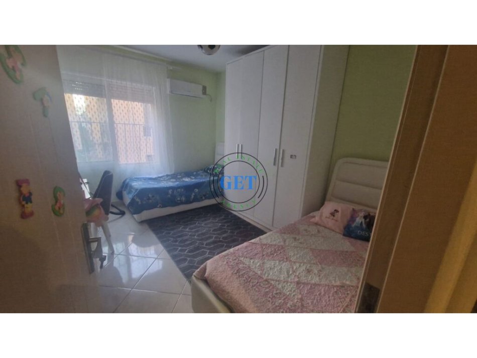 Durres, shitet apartament 2+1 Kati 4, 95m² 130.000 € (Drejtoria e Policise)