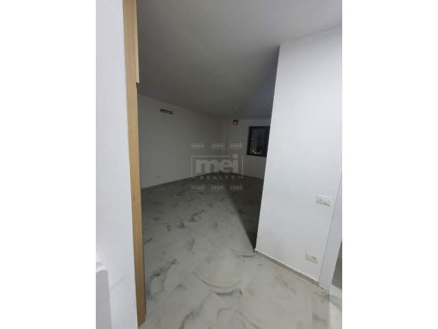 Tirane, jepet me qera apartament 1+1+BLK 67 m² 350 Euro (Astiri)