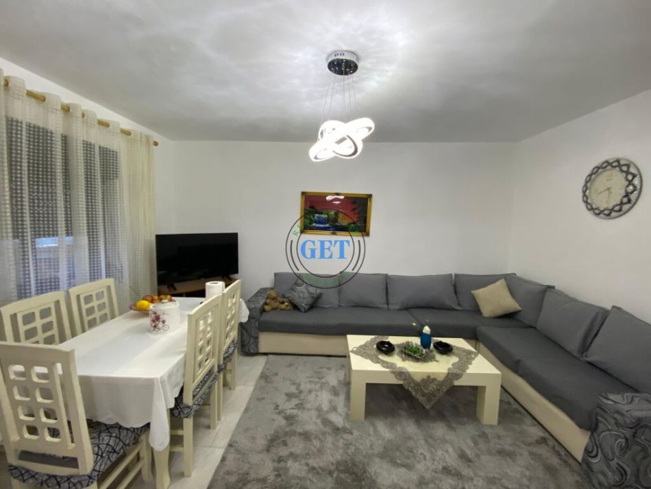 Durres, shitet apartament 1+1+Ballkon Kati 5, 60 m² 57.000 € (Stadiumi)