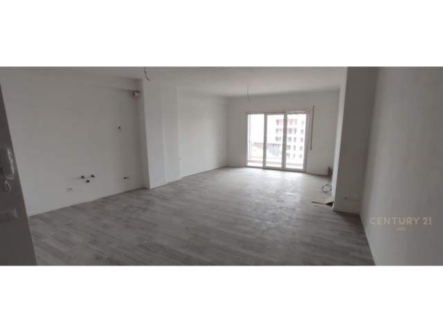 Tirane, shitet apartament 1+1 Kati 4, 84 m² 114000 Euro (Selvia)