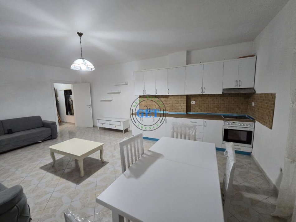 Durres, shitet apartament 2+1+Ballkon , 92 m² 110.000 € (Plazh Hekurudha)