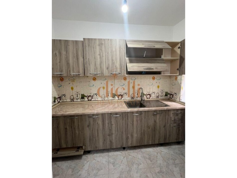 Apartament 3+1 Per Qira, ne Brryl, 450 Euro