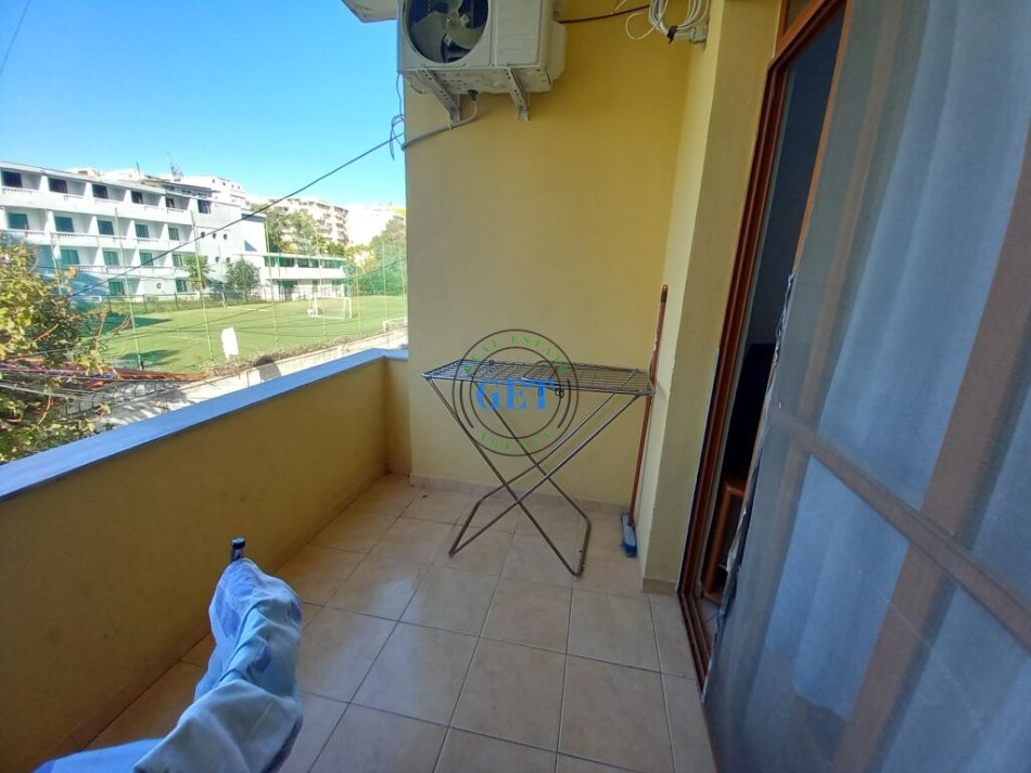 Durres, jepet me qera apartament 1+1 Kati 1, 80 m² 300 € (Plazh Iliria)