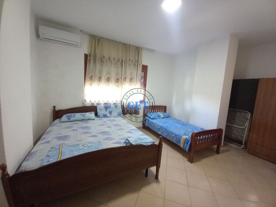 Durres, jepet me qera apartament 1+1 Kati 1, 80 m² 300 € (Plazh Iliria)