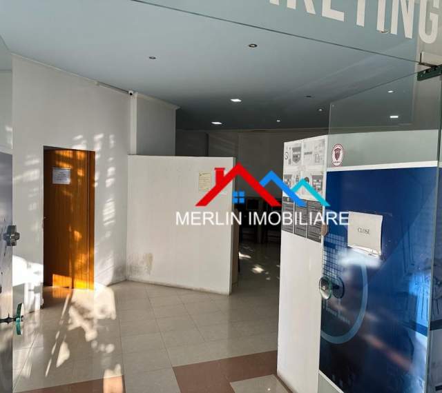 Tirane, shitet ambjent biznesi Kati 0, 100 m² 250.000 Euro (Afer NSHRAK-ut)
