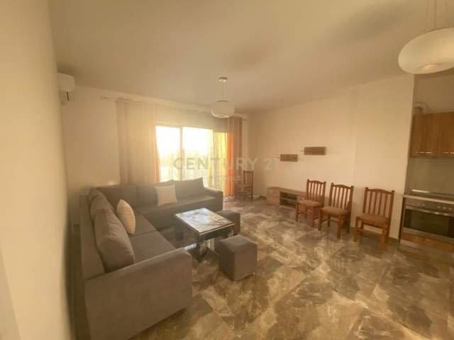 Tirane, jepet me qera apartament 1+1 te Kompleksi ARLIS, Kati 8, 65 m² 350 Euro