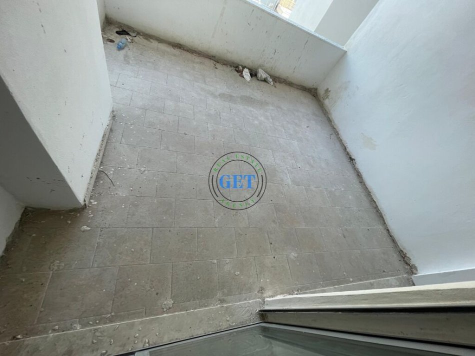 Durres, shitet apartament 2+1 Kati 4, 105 m² 88.000 € (Ujësjellës Kanalizime)