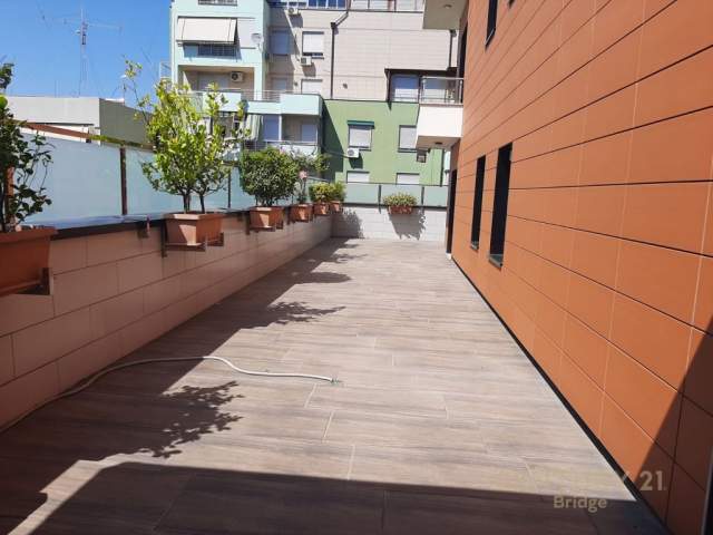 Tirane, ofert ambjent biznesi Kati 5, 330 m² 3.000 Euro (Zogu i Zi)