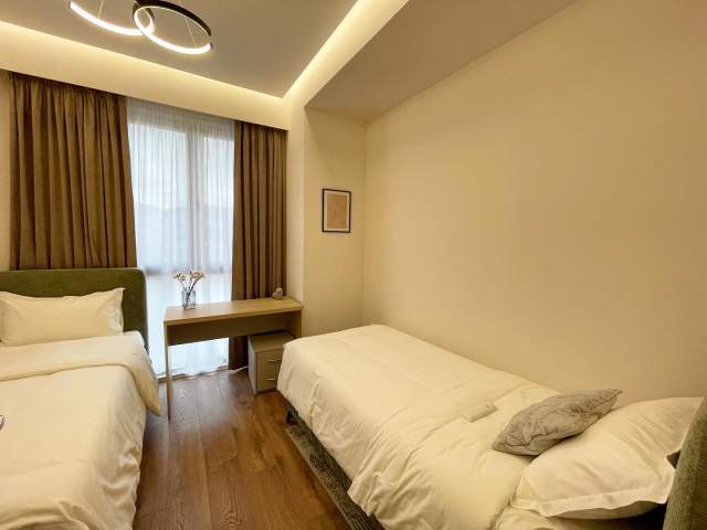 Tirane, jepet me qera apartament 2+1+BLK Kati 8, 100 m² 1.200 Euro (Rruga e Kosovareve)