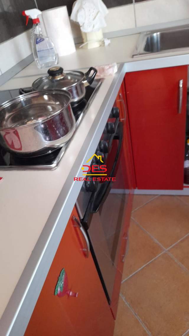 Lushnje, shitet apartament 10 m² 25.000 Euro