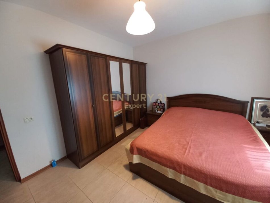 Tirane, shitet 1+1+Ballkon Kati 1, 83 m² 136.000 € (TE KODRA E DIELLIT)