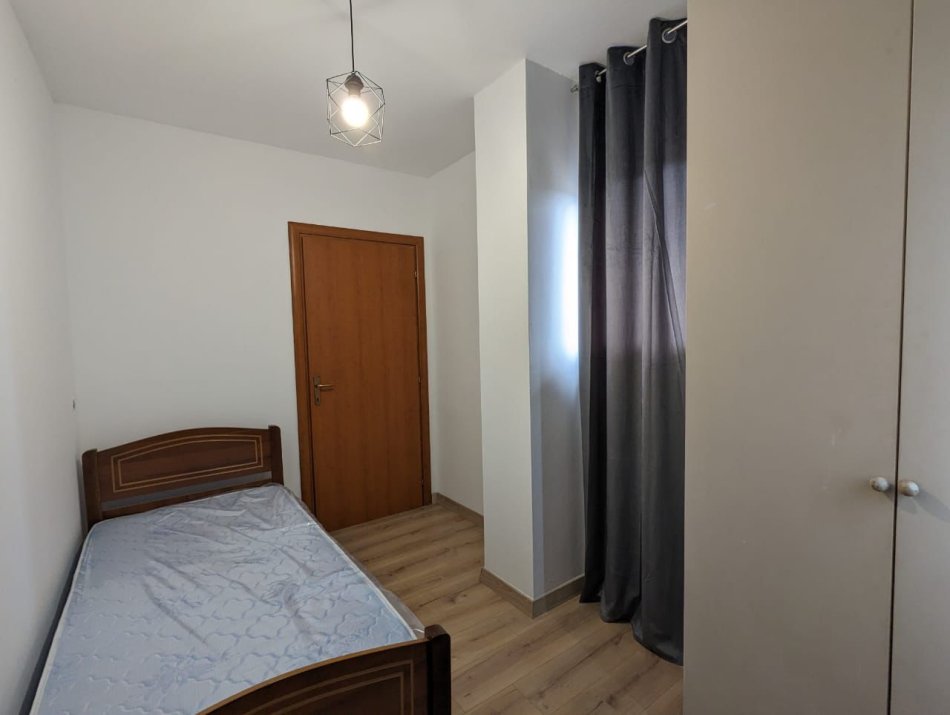 Tirane, jepet me qera apartament 2+1, Kati 7, 70 m² 500 € (Don Bosko)