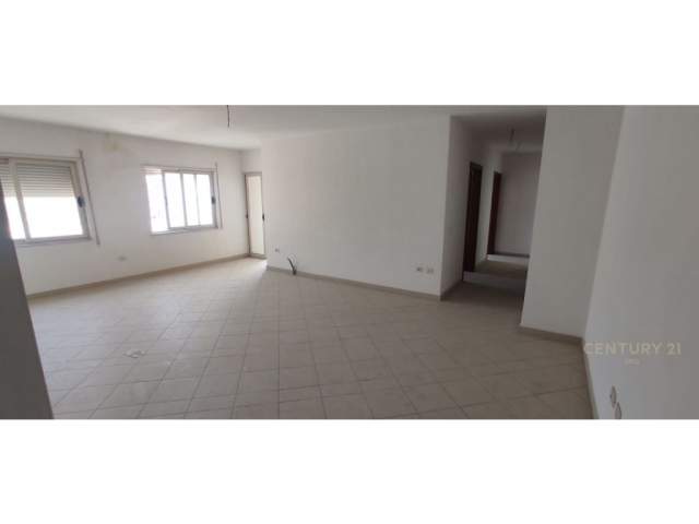 Tirane, shitet apartament 3+1 Kati 5, 127 m² 133.000 Euro (Bulevardi i Ri)