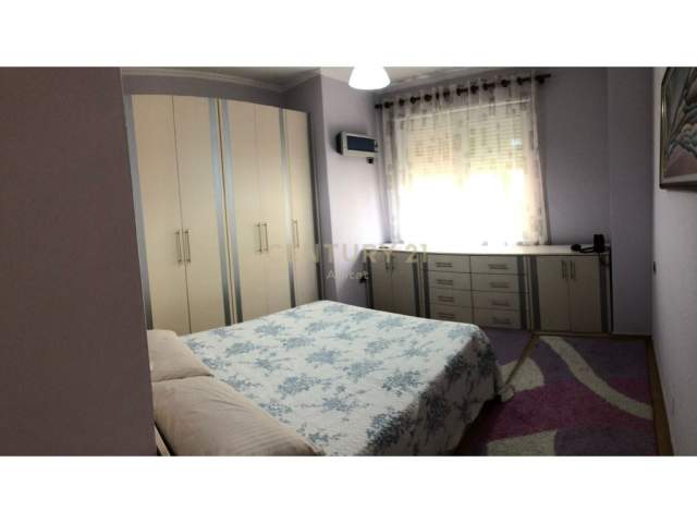 Tirane, jap me qera apartament 1+1+BLK Kati 2, 65 m² 500 Euro (Rruga e Elbasanit)