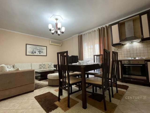 Tirane, jepet me qera apartament 2+1 Kati 2, 86 m² 450 Euro (Dritan Hoxha)