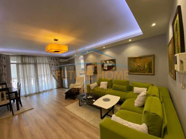 Tirane, jepet me qera 2+1+BLK Kati 13, 122 m² 800 Euro (Ish-Ekspozita)