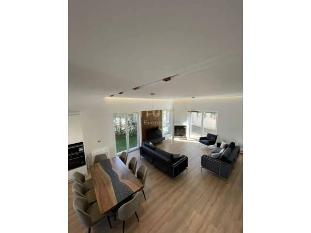 Tirane, shitet Vile 3+1+A+BLK Kati 3, 179 m² 520.000 Euro (liqeni i thate)