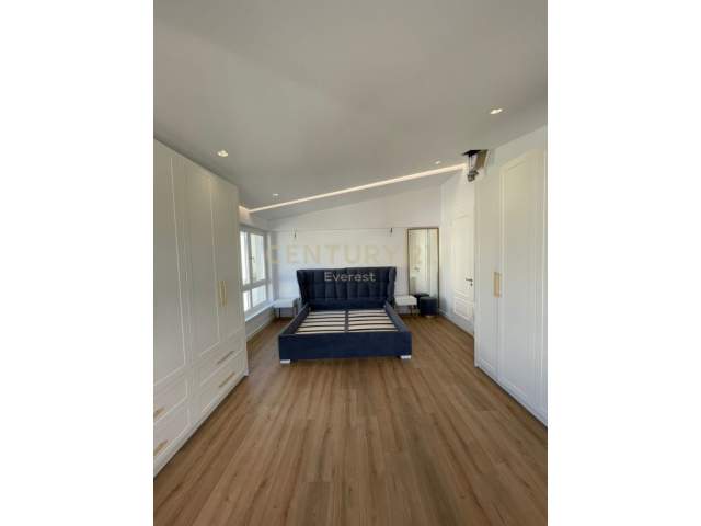 Tirane, shitet Vile 3+1+A+BLK Kati 3, 179 m² 520.000 Euro (liqeni i thate)