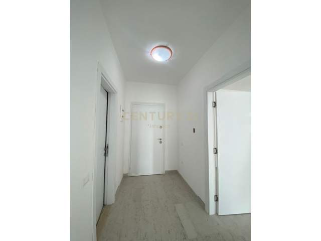 Tirane, jepet me qera apartament 1+1+BLK Kati 3, 75 m² 370 Euro (Rruga e Dibres)
