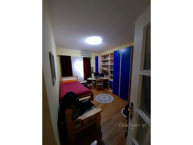 Tirane, shes apartament 3+1+A Kati 0, 126 m² 200.000 Euro (rruga e kosovareve)