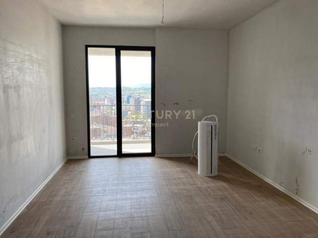 Tirane, shitet apartament 1+1+BLK Kati 10, 64 m² 79.000 Euro (oxhaku)