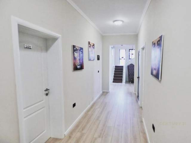 Tirane, shes hotel Kati 3, 370 m² 40.000 Euro (rr e Elbasanit)