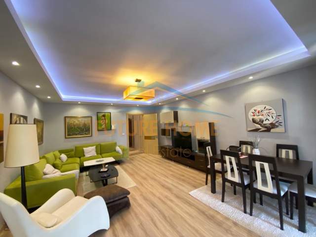 Tirane, jepet me qera 2+1+BLK Kati 13, 122 m² 800 Euro (Ish-Ekspozita)
